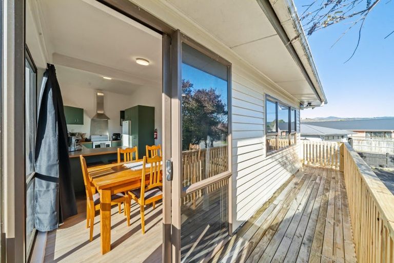 Photo of property in 6 Longfellow Street, Trentham, Upper Hutt, 5018