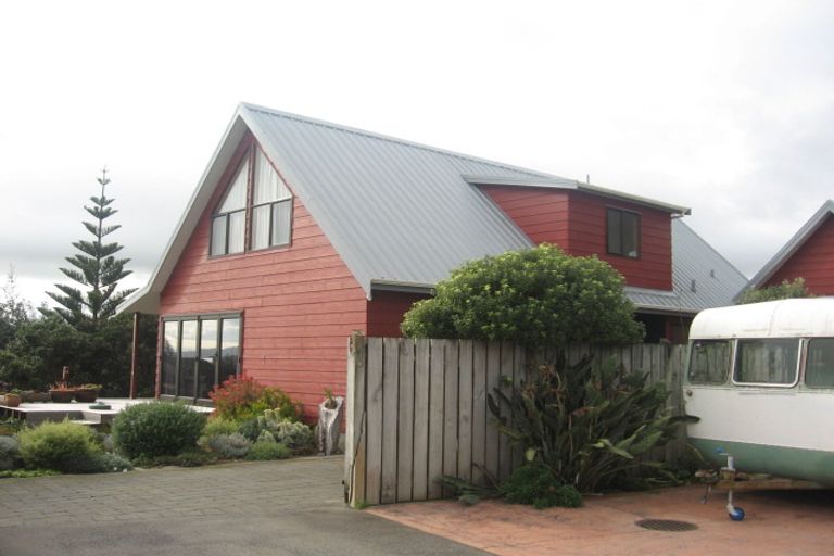 Photo of property in 6 Mira Grove, Paekakariki, 5034