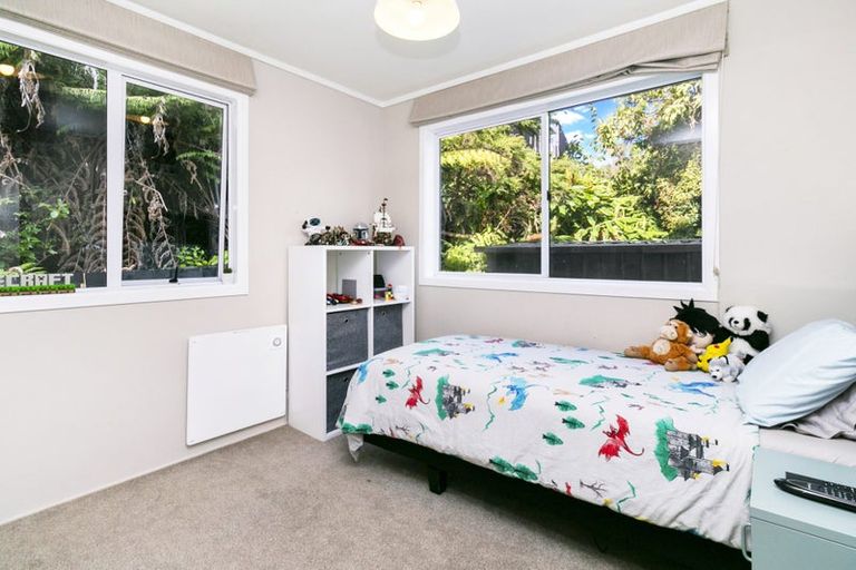 Photo of property in 132 Attwood Road, Paremoremo, Auckland, 0632