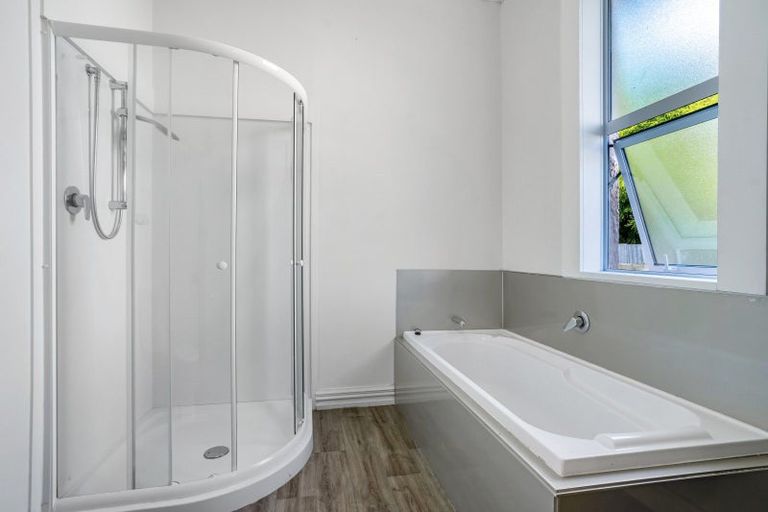 Photo of property in 9 Prince Street, Winton, 9720