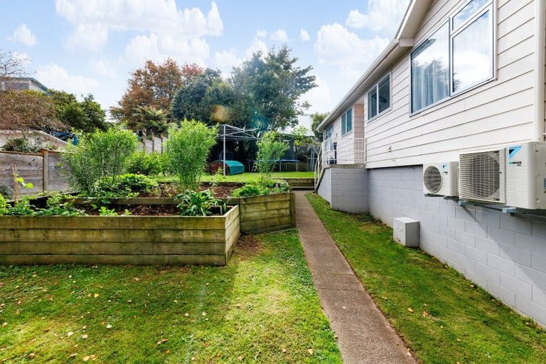 Photo of property in 44 Morrow Avenue, St Andrews, Hamilton, 3200