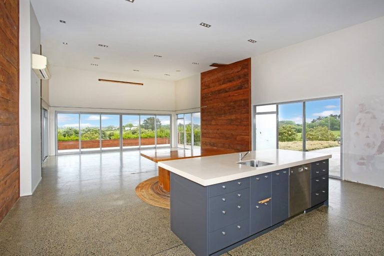 Photo of property in 58 Old Barn Road, Opaheke, Papakura, 2584