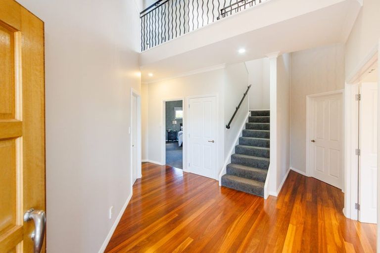 Photo of property in 15 Silkwood Place, Fitzherbert, Palmerston North, 4410