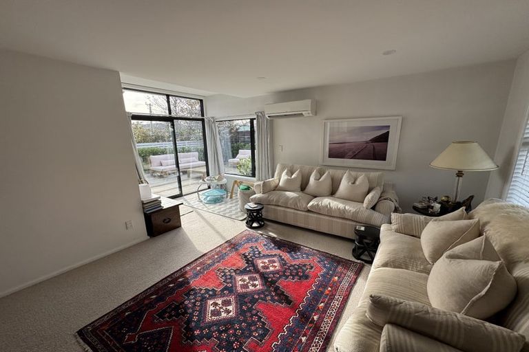 Photo of property in 2/68 Browns Road, St Albans, Christchurch, 8014