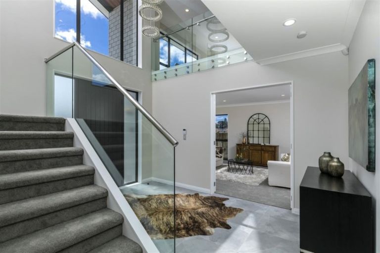 Photo of property in 48 Mettam Drive, Swanson, Auckland, 0614