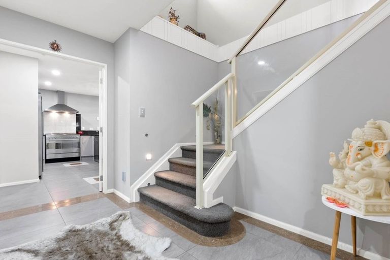Photo of property in 28 Malahide Drive, Flat Bush, Auckland, 2019