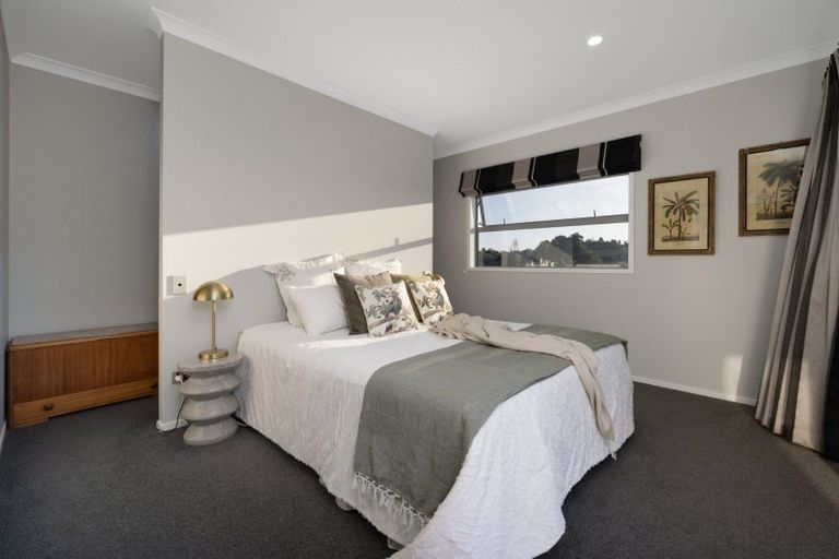 Photo of property in 111 Oteki Park Drive, Welcome Bay, Tauranga, 3112