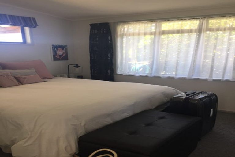 Photo of property in 51 Minaret Drive, Bucklands Beach, Auckland, 2014