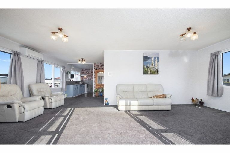 Photo of property in 57 Victoria Avenue, Waiuku, 2123