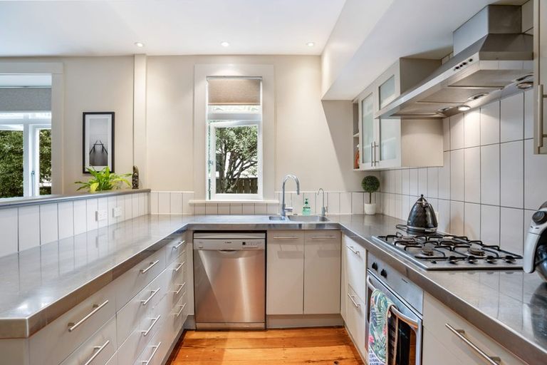 Photo of property in 8 Crossfield Road, Glendowie, Auckland, 1071