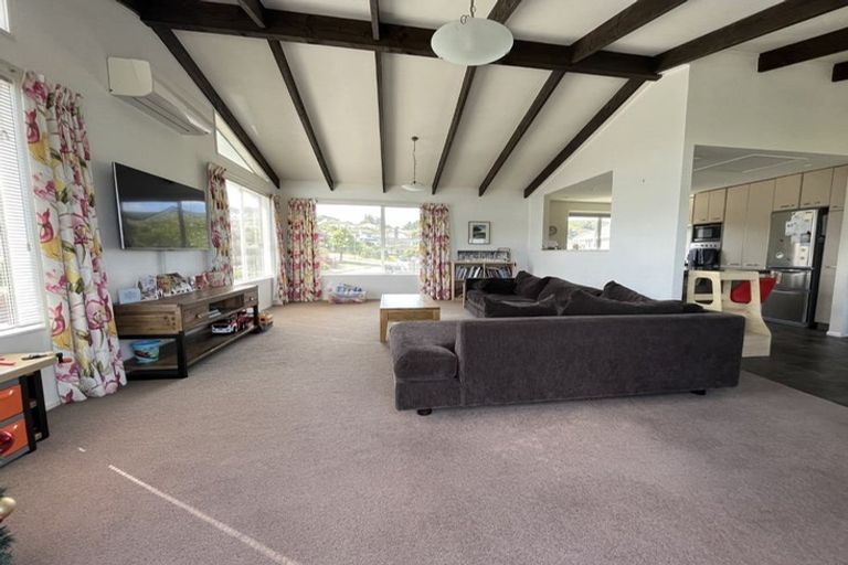 Photo of property in 5 Thurso Grove, Papakowhai, Porirua, 5024