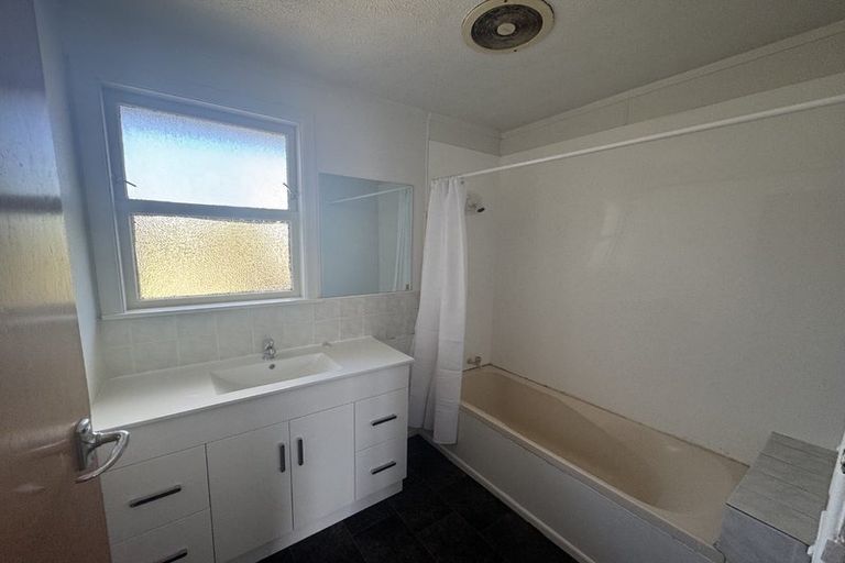 Photo of property in 213 Bairds Road, Otara, Auckland, 2023