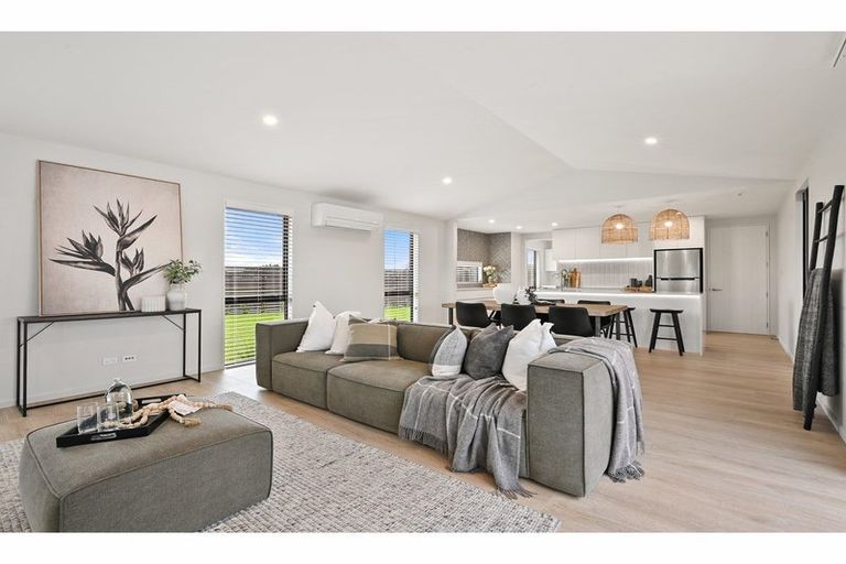 Photo of property in 2 Mccahon Drive, Rangiora, 7400