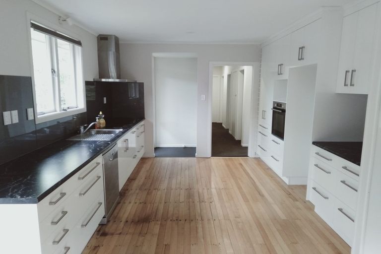 Photo of property in 8a Wharepaina Crescent, Springfield, Rotorua, 3015