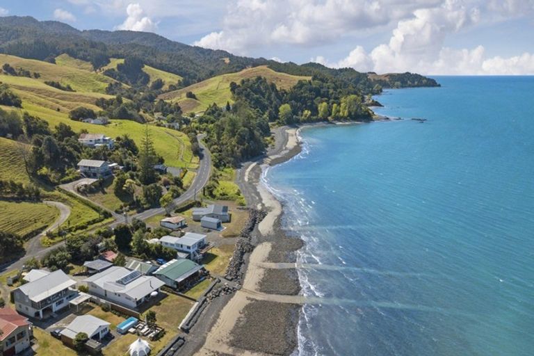 Photo of property in 1880 East Coast Road, Whakatiwai, Pokeno, 2473
