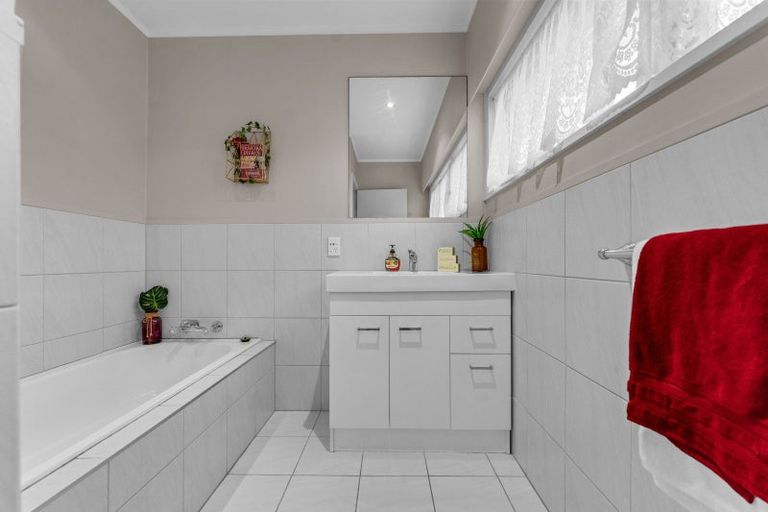 Photo of property in 6 Lakeside Drive, Pahurehure, Papakura, 2113