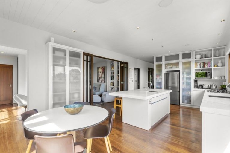 Photo of property in 14 Rawhitiroa Road, Kohimarama, Auckland, 1071