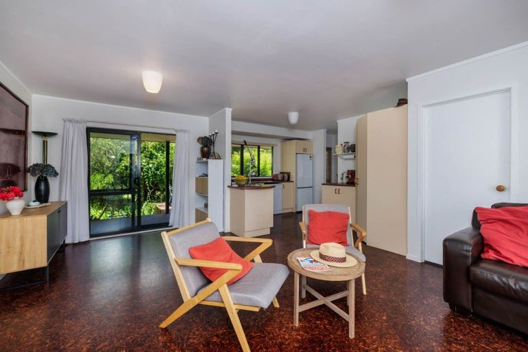 Photo of property in 118 Wiroa Road, Kerikeri, 0293