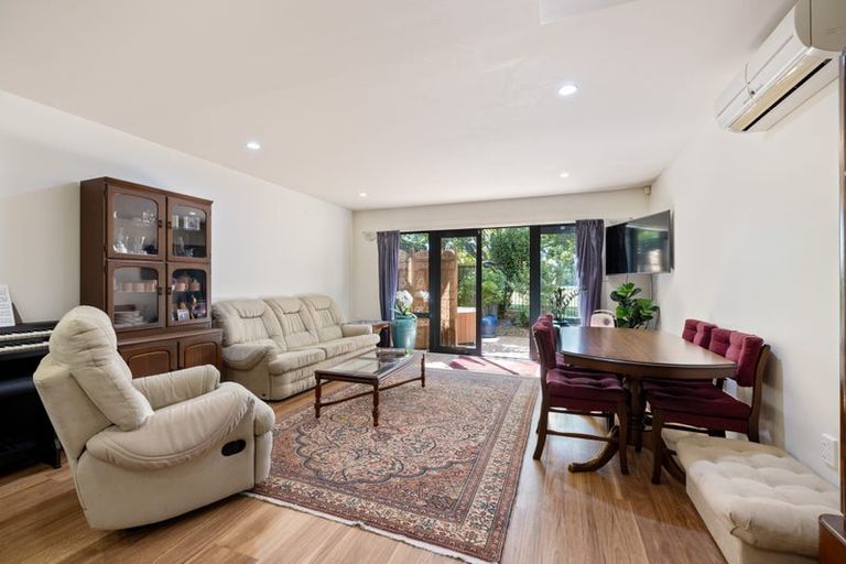 Photo of property in 13c Devon Street, Sydenham, Christchurch, 8023