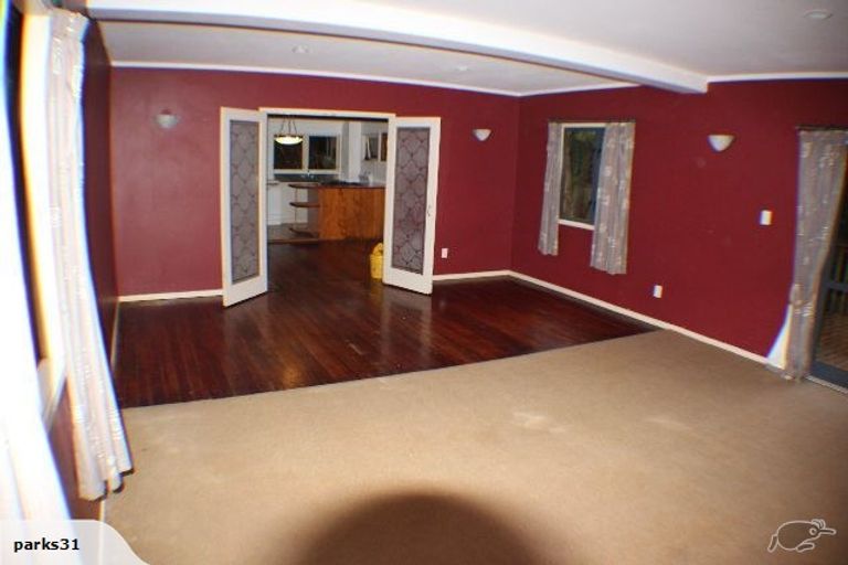 Photo of property in 93 Warner Park Avenue, Laingholm, Auckland, 0604