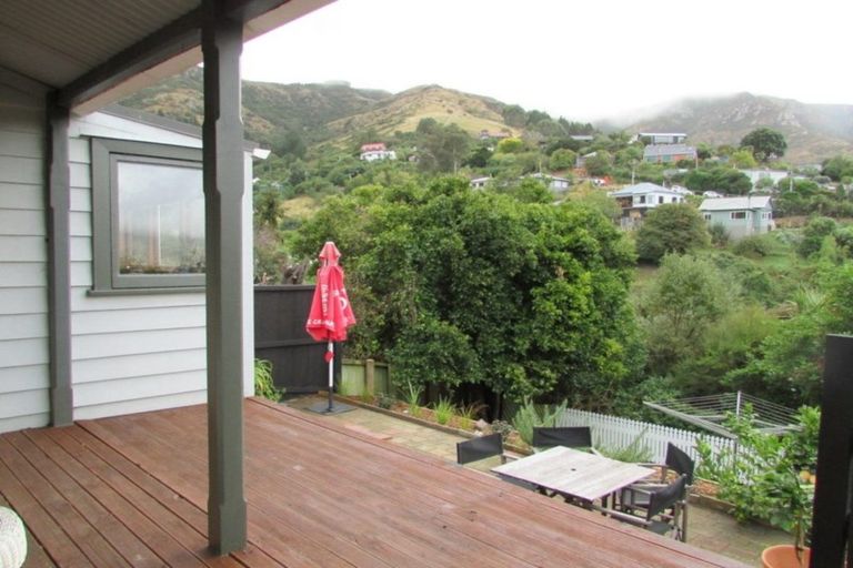 Photo of property in 24 Ticehurst Road, Lyttelton, 8082