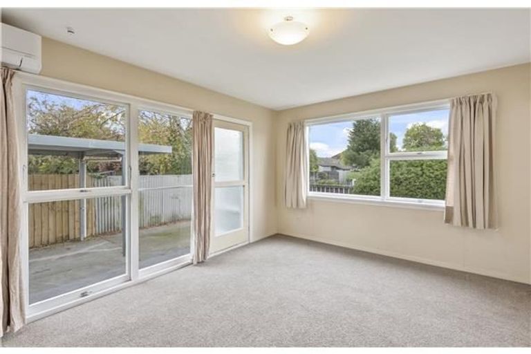 Photo of property in 4/28 Elizabeth Street, Riccarton, Christchurch, 8041