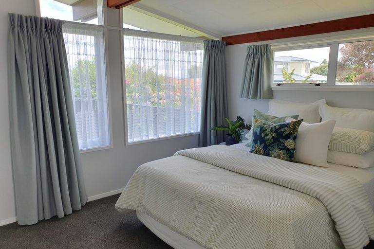 Photo of property in 2 Drury Street, Cloverlea, Palmerston North, 4412