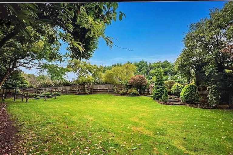 Photo of property in 3 Robinson Avenue, Holdens Bay, Rotorua, 3010