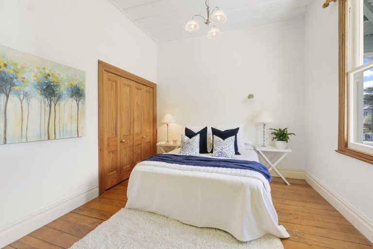 Photo of property in 72 Palmerston Road, Birkenhead, Auckland, 0626