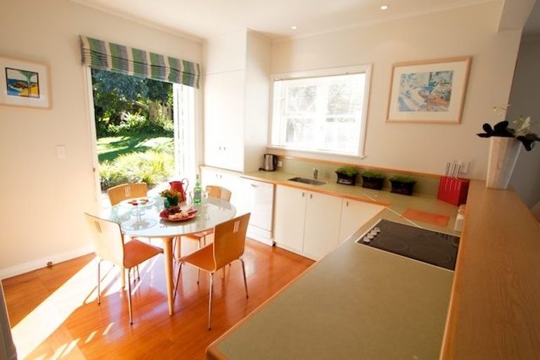 Photo of property in 3 Alison Avenue, Takapuna, Auckland, 0622