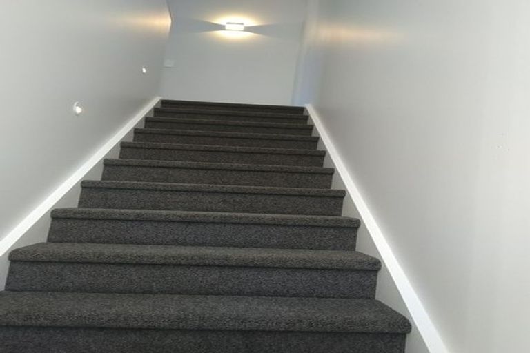 Photo of property in 33c Bracken Road, Paparangi, Wellington, 6037