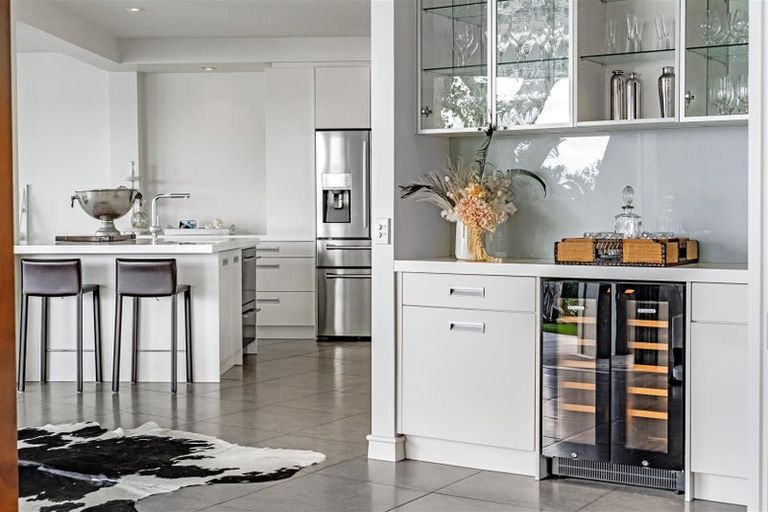 Photo of property in 43 Clifton Road, Hauraki, Auckland, 0622