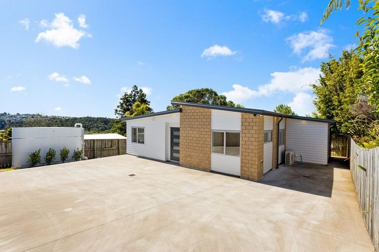 Photo of property in 16a Pine Avenue, Henderson, Auckland, 0612