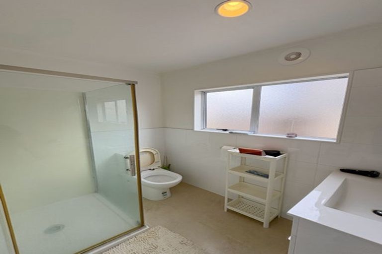 Photo of property in 1/6 Delamare Court, Sunnynook, Auckland, 0632
