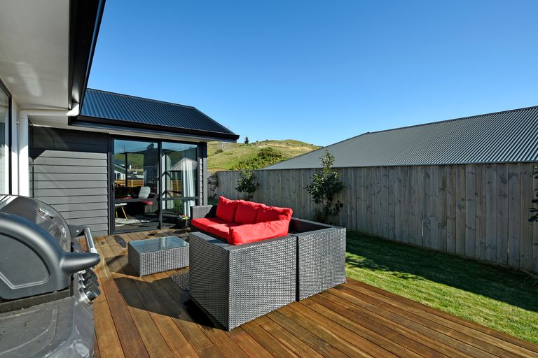 Photo of property in 70 Sanctuary Drive, Stoke, Nelson, 7011