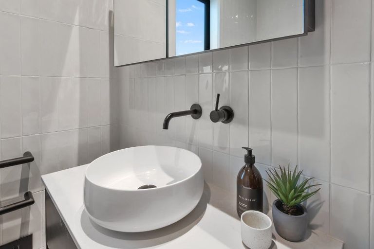 Photo of property in 31 Penney Rise, Matakana, 0985