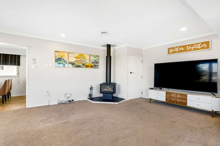 Photo of property in 9 Teal Place, Selwyn Heights, Rotorua, 3015