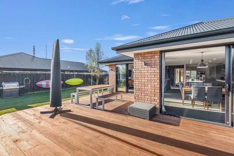 Photo of property in 8 Stonebridge Lane, Oxford, 7430