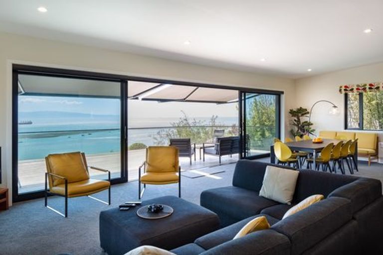 Photo of property in 94 Queens Road, Stepneyville, Nelson, 7010