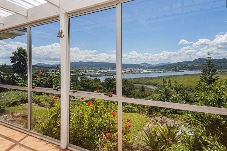Photo of property in 50 George Point Road, Onerahi, Whangarei, 0110