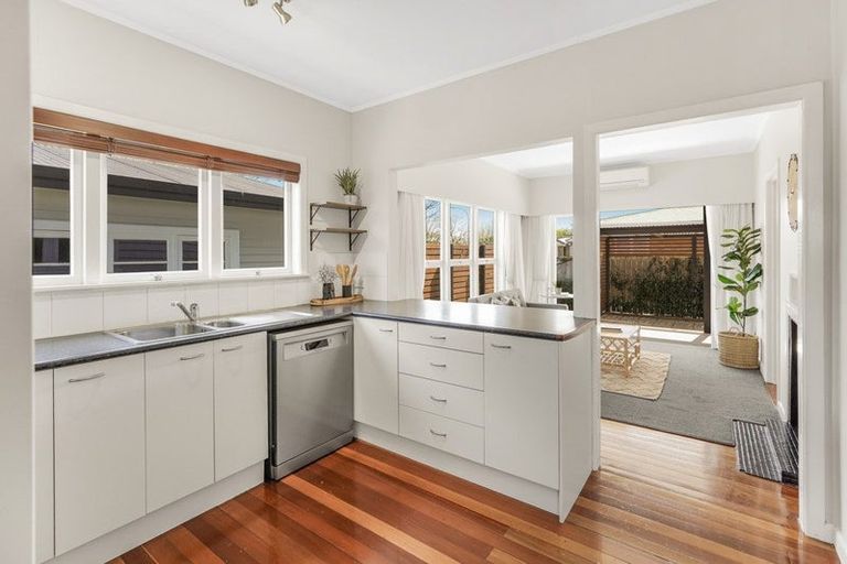 Photo of property in 18 Mcnicol Street, Fairfield, Hamilton, 3214