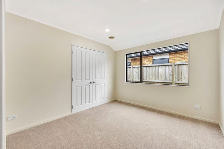 Photo of property in 114 Rototuna Road, Rototuna, Hamilton, 3210