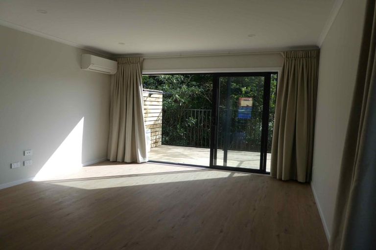 Photo of property in 2/125b Metcalfe Road, Ranui, Auckland, 0612