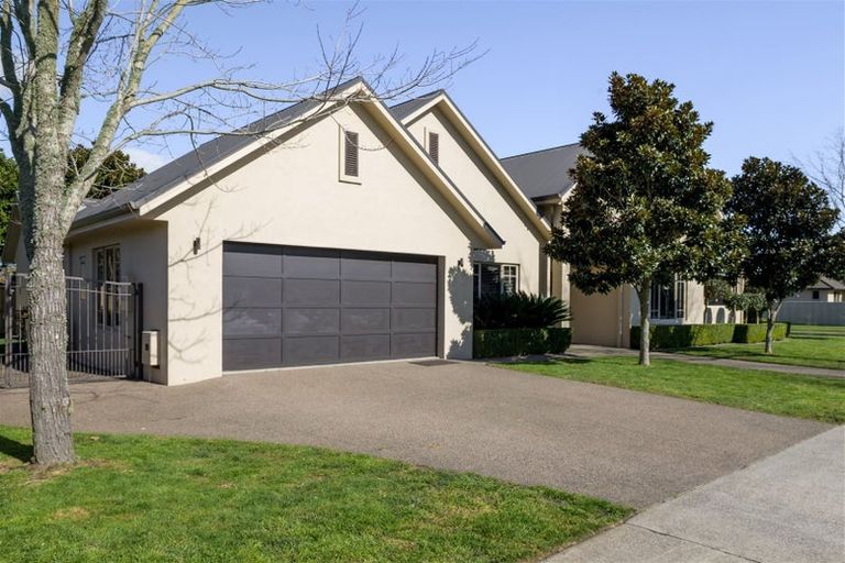 Photo of property in 69 Wiltshire Drive, Huntington, Hamilton, 3210