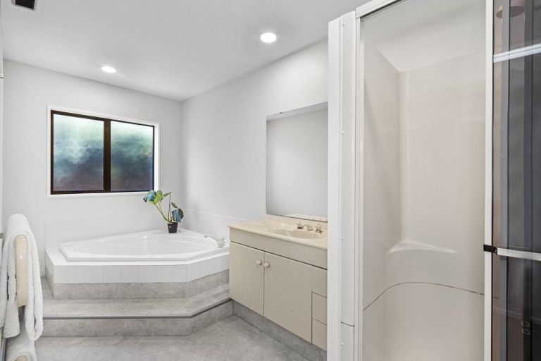 Photo of property in 78 Regency Crescent, Redwood, Christchurch, 8051