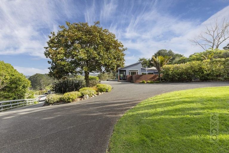Photo of property in 175 Hanham Road, Kumeu, 0891