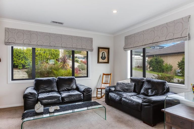 Photo of property in 24 Margaret Shields Avenue, Aotea, Porirua, 5024