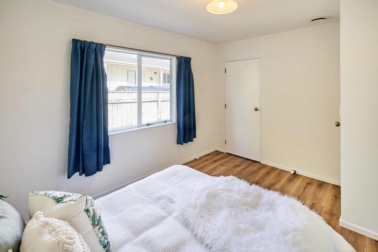 Photo of property in 90 Arawhata Street, Ranui, Porirua, 5024