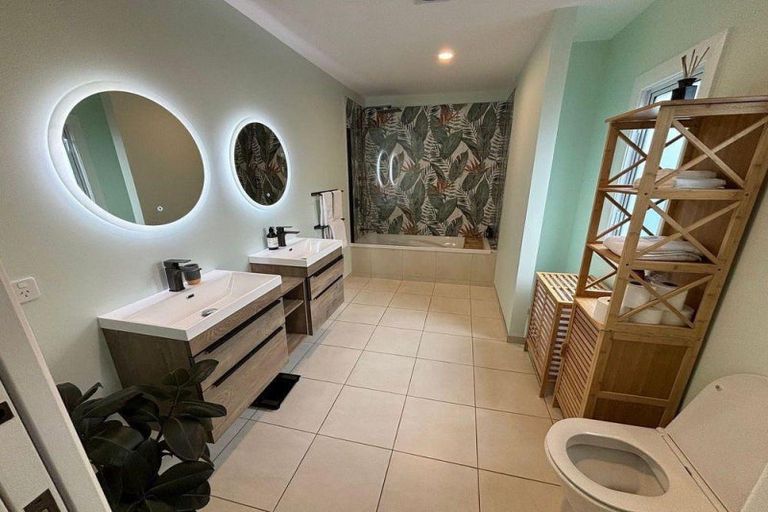 Photo of property in 7 Waimea Road, Nelson South, Nelson, 7010