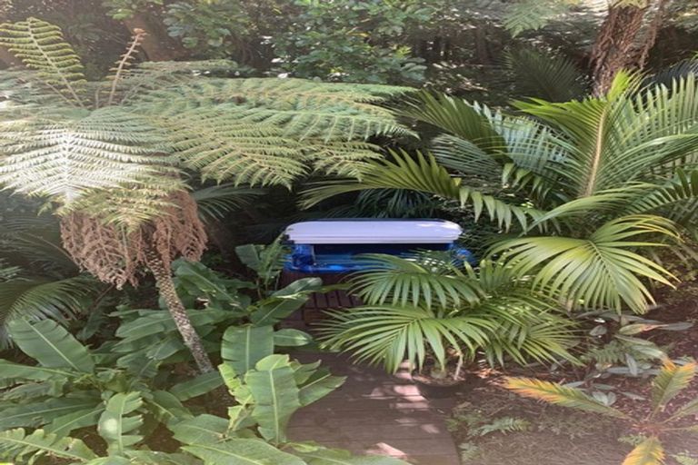 Photo of property in 107 Hadfield Street, Beach Haven, Auckland, 0626